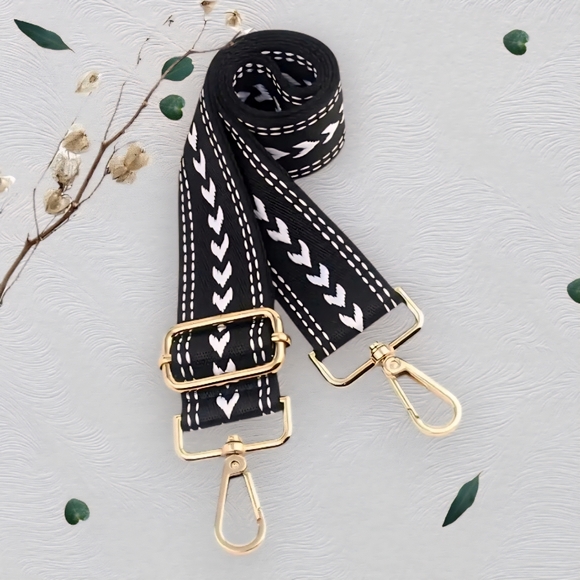 Geometric Pattern Adjustable Bag Strap Black & White Design Gold Hardware 💛 - Picture 12 of 12